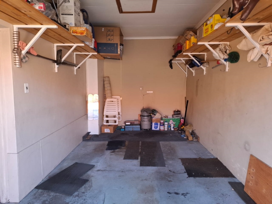 2 Bedroom Property for Sale in Uitsig Free State